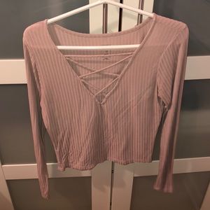 Crossed v-neck long sleeve shirt